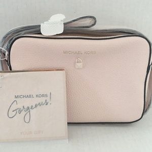 NWT Michael Kors Crossbody/Shoulder Purse